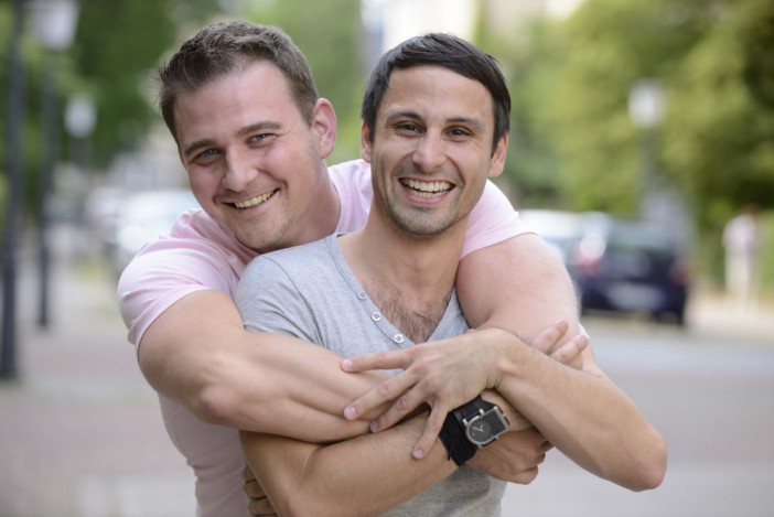 rencontre entre homme gay wedding a Villemomble